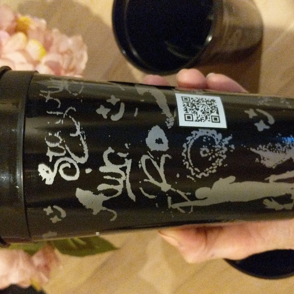 Canes post Malone collector cups - Picture 2 of 4